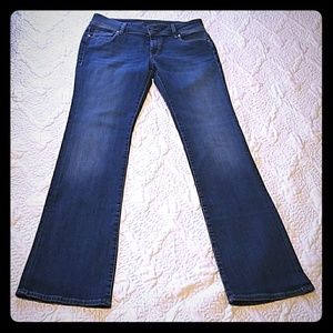 Mavi Malin mid-sized bootcut jeans